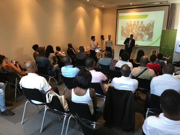 Présentation devant un public en Europe
